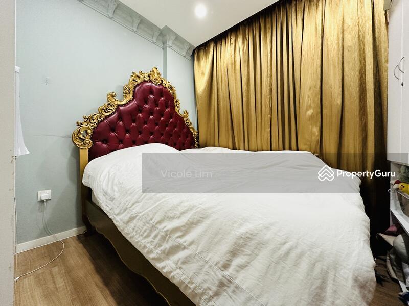 Condominium for Sale, The Lakefront Residences, SGD 1,910,000 | 99-year lease