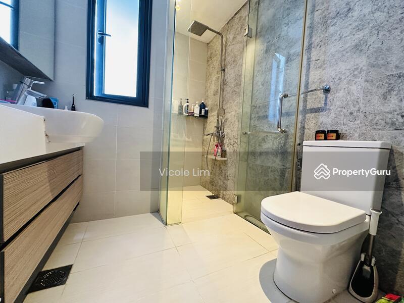 Condominium for Sale, The Lakefront Residences, SGD 1,910,000 | 99-year lease