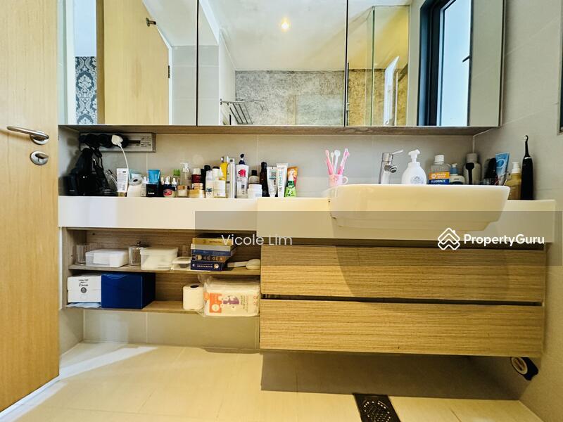 Condominium for Sale, The Lakefront Residences, SGD 1,910,000 | 99-year lease