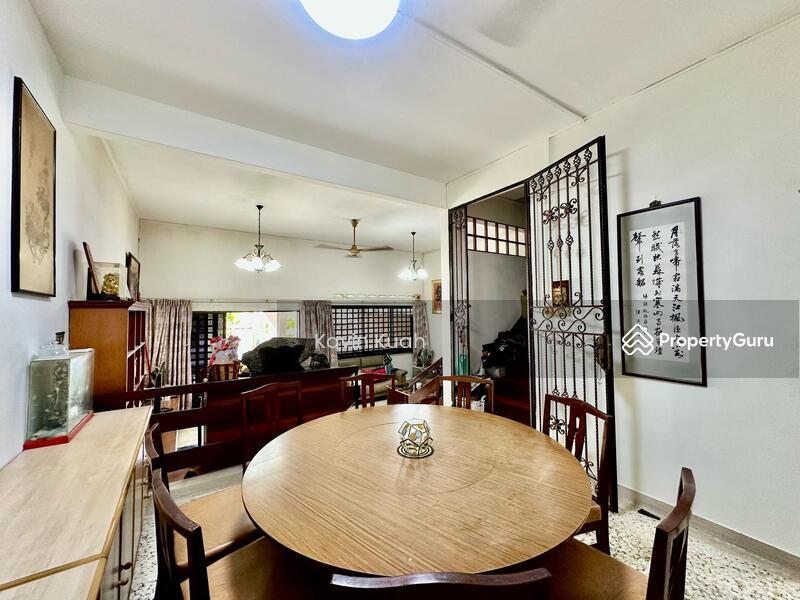 Terrace for Sale: D19, 535000