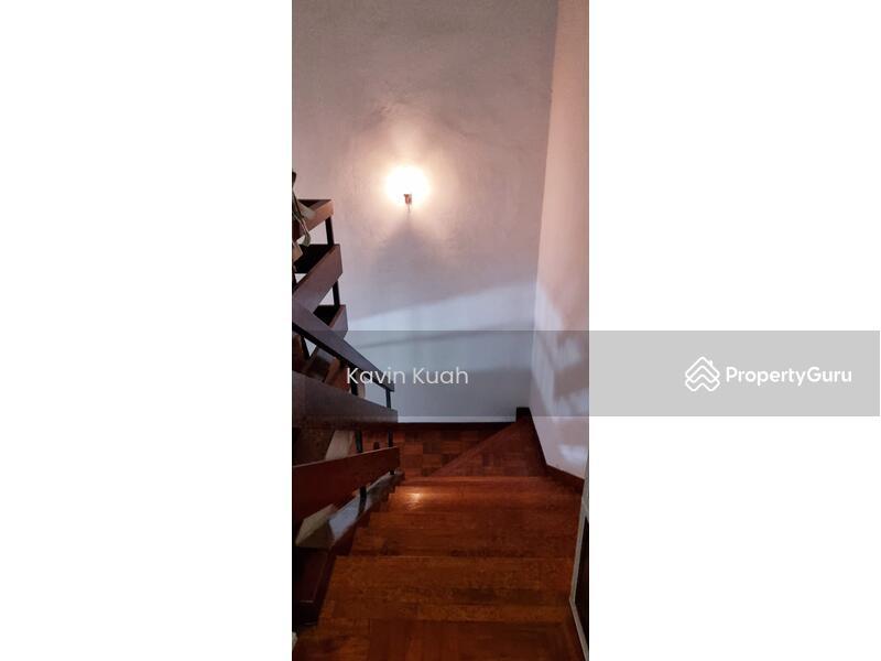 Terrace for Sale: D19, 535000
