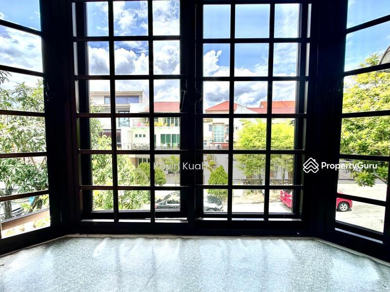 Terrace for Sale: D19, 535000