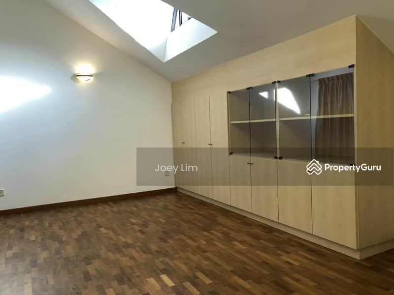 Semi-Detached for Sale: D16, 469111