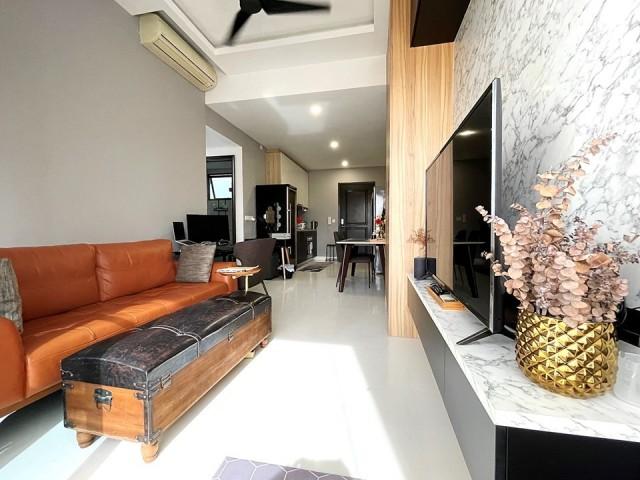 Prop-GPT: Apartment: D13 Potong Pasir E Maisons (The Maisons)