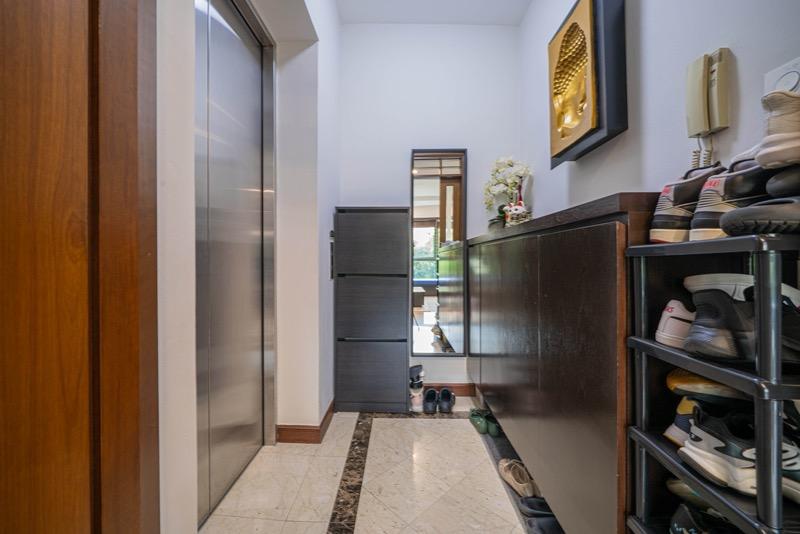 Condominium for Sale, Palm Gardens Condominium For Sale, $1,349,000, 3 Bed 3 Bath 1,206 sqft $1,119.00 psf, SGD 1,349,000 | 99-year Leasehold