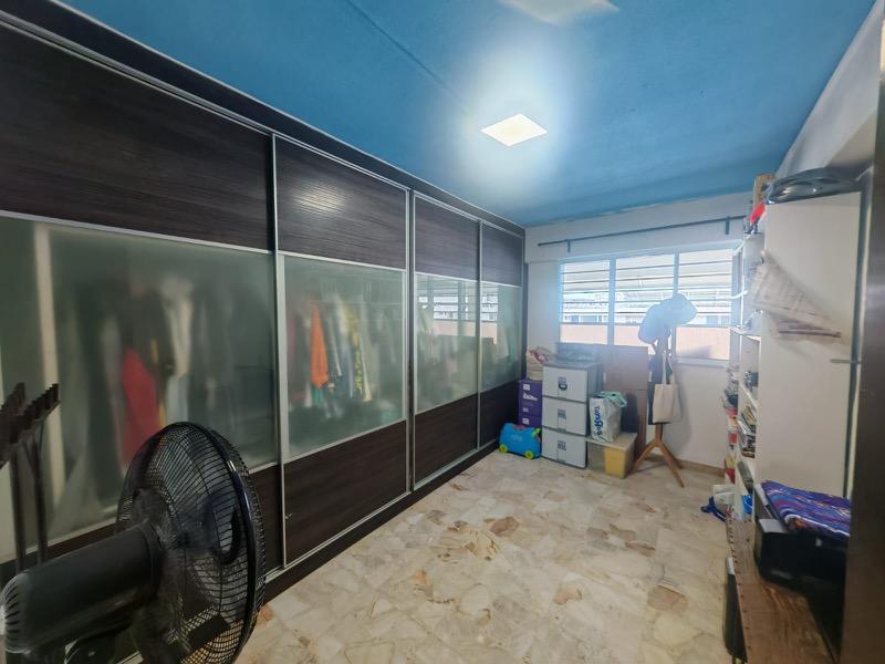 HDB Apartment for Sale, 421 Bedok North Road HDB Apartment For Sale, $620,000, 3 Bed 2 Bath 990 sqft $626.00 psf, SGD 620,000 | 99-year Leasehold