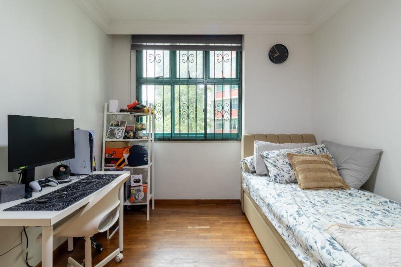 690C Woodlands Drive 75 HDB Apartment For Sale, $615,000, 3 Bed 2 Bath 1,184 sqft $519.00 psf