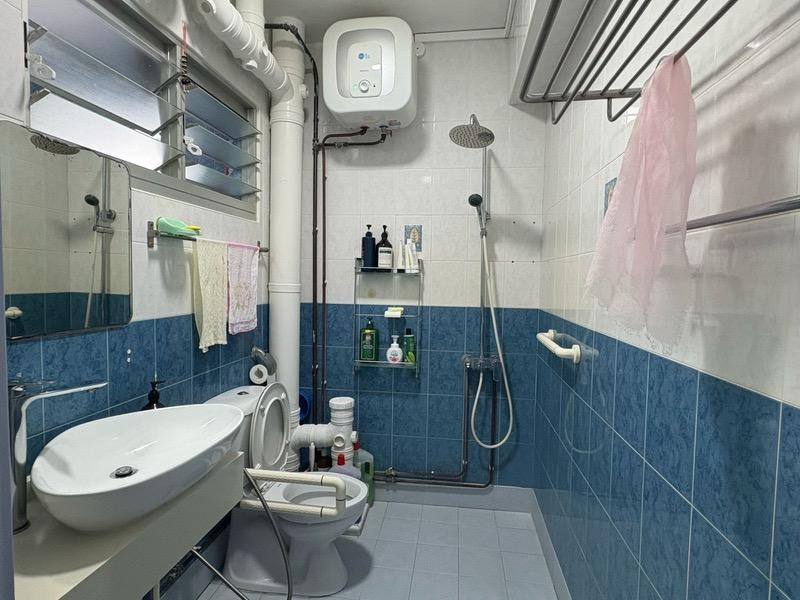 721 Pasir Ris Street 72 HDB Apartment For Sale, $698,888, 3 Bed 2 Bath 10 sqft $69,889.00 psf