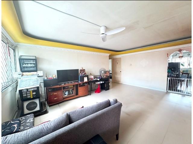 Prop-GPT: HDB Apartment: D19  696 Hougang Street 61