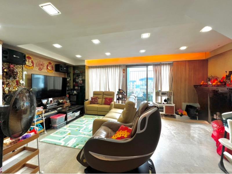 Prop-GPT: Condominium: D27 Yishun Orchid Park Condominium