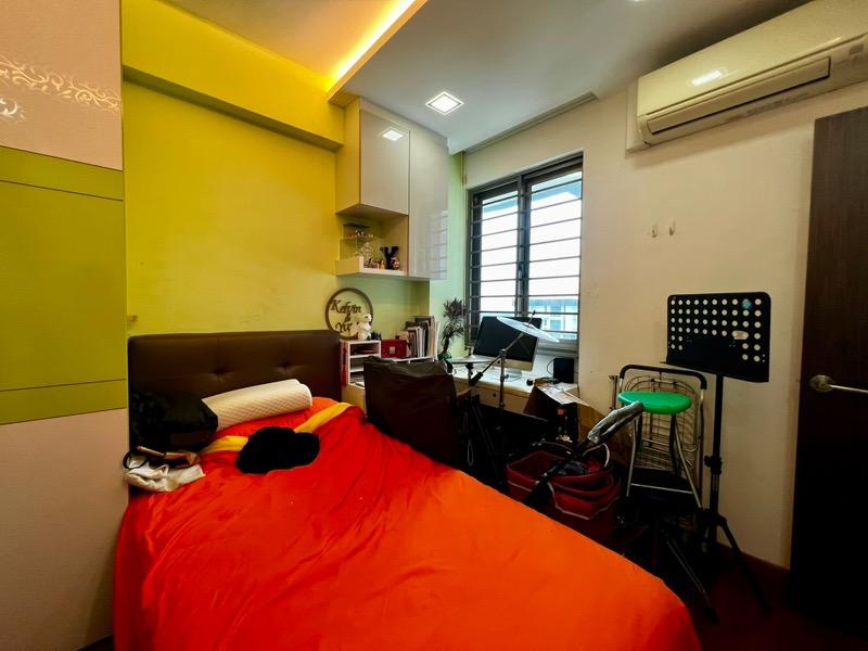 Condominium for Sale, Orchid Park Condominium Condominium For Sale, $1,999,999, 4 Bed 4 Bath 1,830 sqft $1,093.00 psf, SGD 1,999,999 | 99-year Leasehold