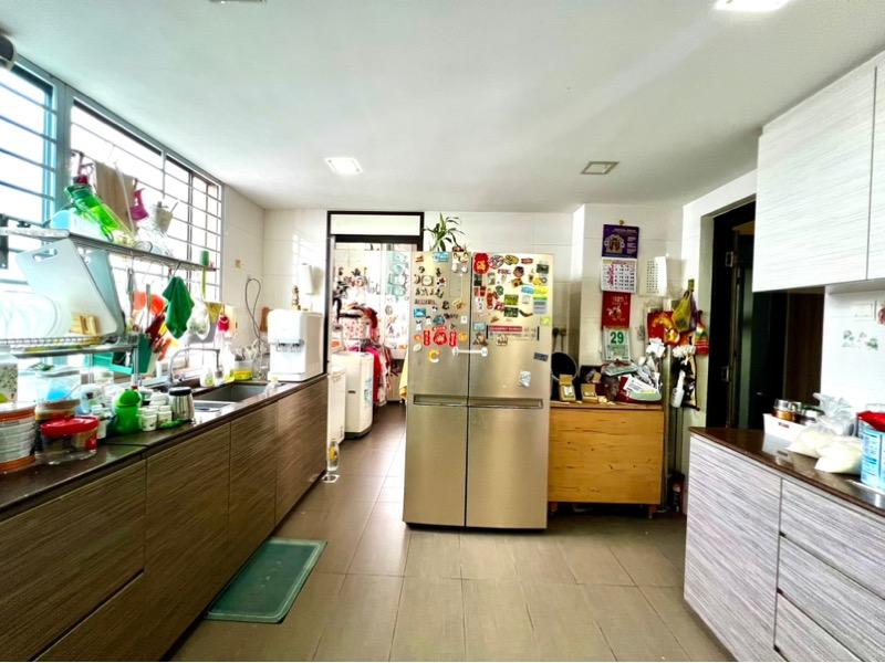 Condominium for Sale, Orchid Park Condominium Condominium For Sale, $1,999,999, 4 Bed 4 Bath 1,830 sqft $1,093.00 psf, SGD 1,999,999 | 99-year Leasehold