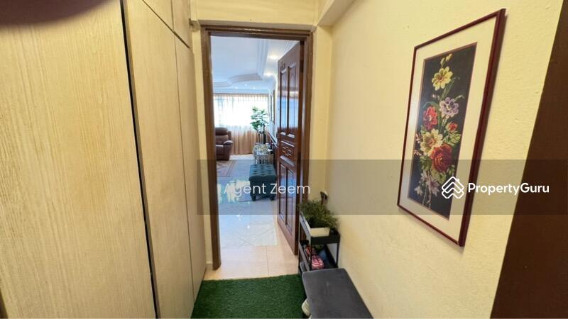 HDB Flat for Sale, 411 Eunos Road 5, SGD 820,000 | 99-year lease