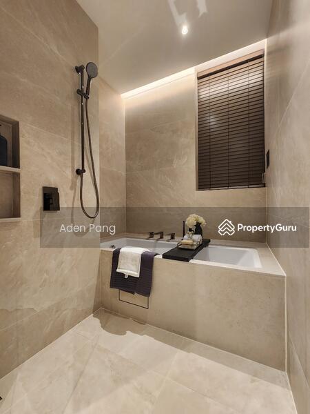 Condominium for Sale: D07, 199980