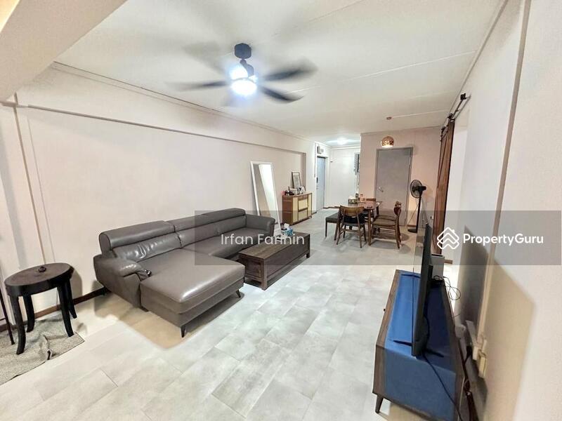 Prop-GPT: HDB Flat: D22 Boon Lay 665B Jurong West Street 64