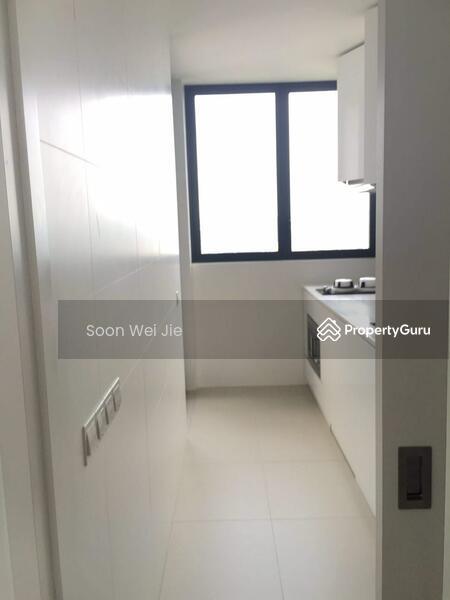 Condominium for Sale: D20, 573000