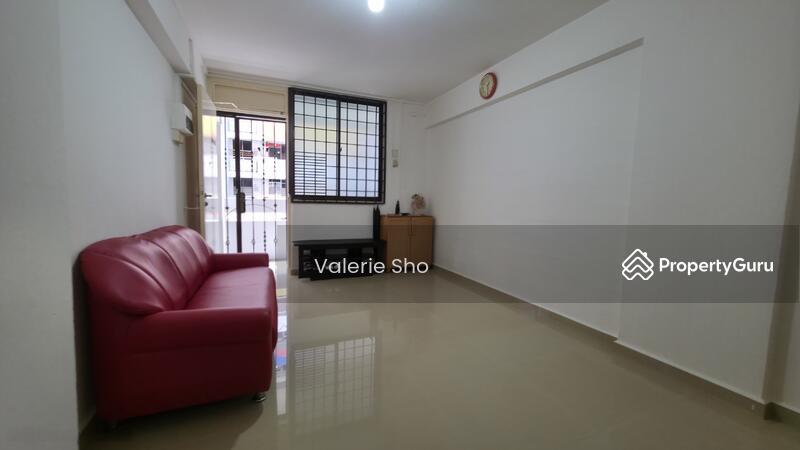 Prop-GPT: HDB Flat: D13  40 Circuit Road