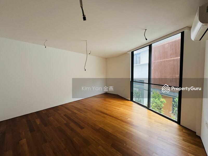 Corner Terrace for Sale, Within 1km: Nanyang Primary school, Parks 4-5 Cars inside, quiet place, SGD 11,000,000 | Freehold