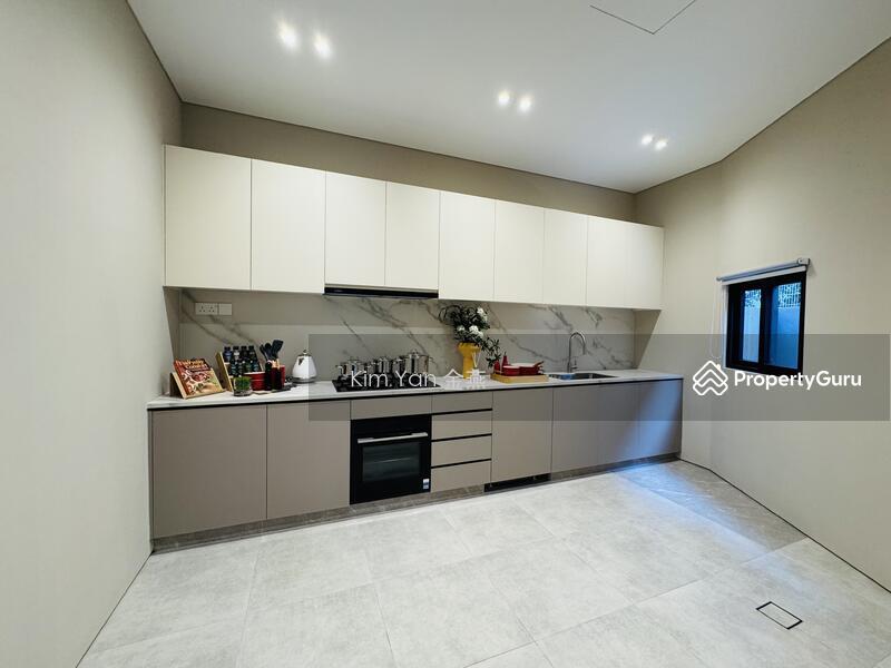 Corner Terrace for Sale, Within 1km: Nanyang Primary school, Parks 4-5 Cars inside, quiet place, SGD 11,000,000 | Freehold