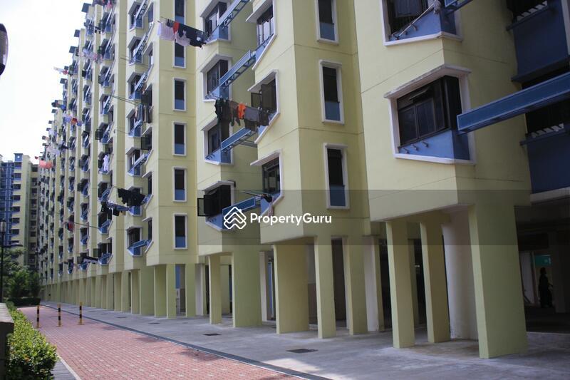 HDB Flat for Sale, 195 Golden Clover, SGD 400,000 | 99-year lease