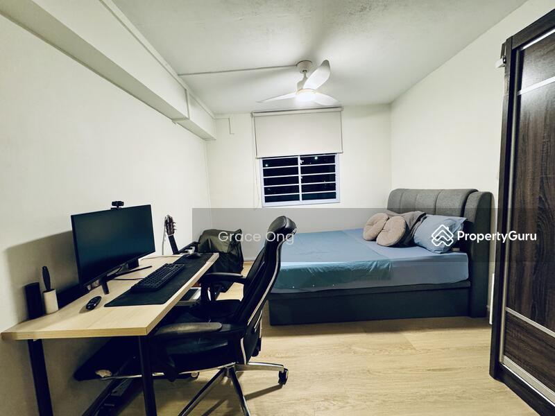 HDB Flat for Sale, 195 Golden Clover, SGD 400,000 | 99-year lease