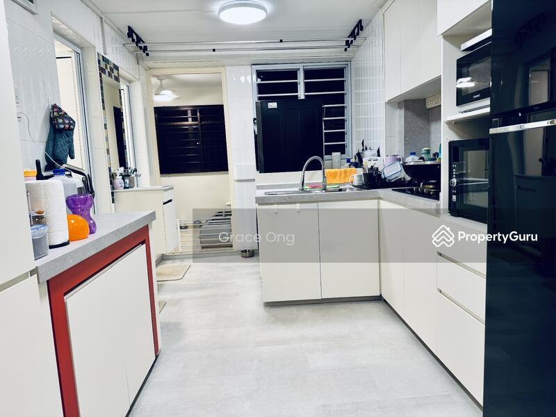 HDB Flat for Sale, 195 Golden Clover, SGD 400,000 | 99-year lease