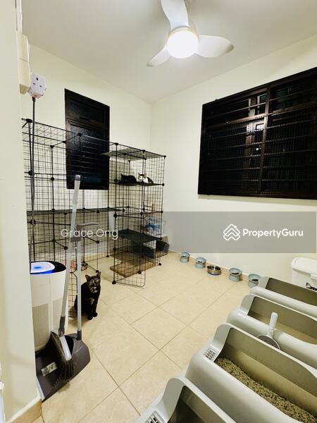 HDB Flat for Sale, 195 Golden Clover, SGD 400,000 | 99-year lease