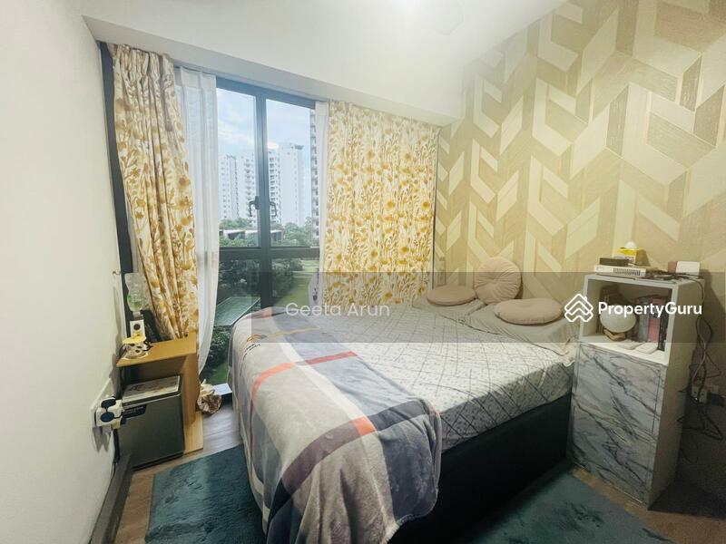 Condominium for Sale, Riverfront Residences, SGD 1,990,000 | 99-year lease