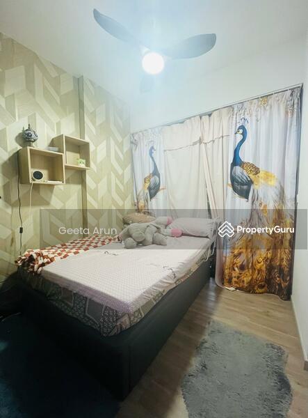 Condominium for Sale, Riverfront Residences, SGD 1,990,000 | 99-year lease