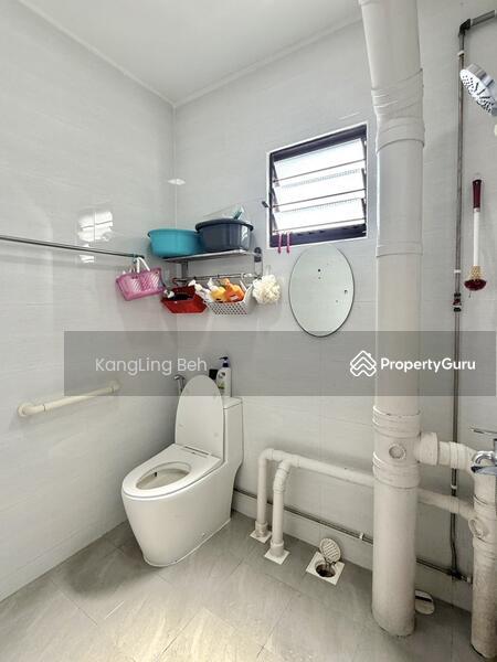 HDB Flat for Sale, 303 Yishun Central, SGD 450,000 | 99-year lease