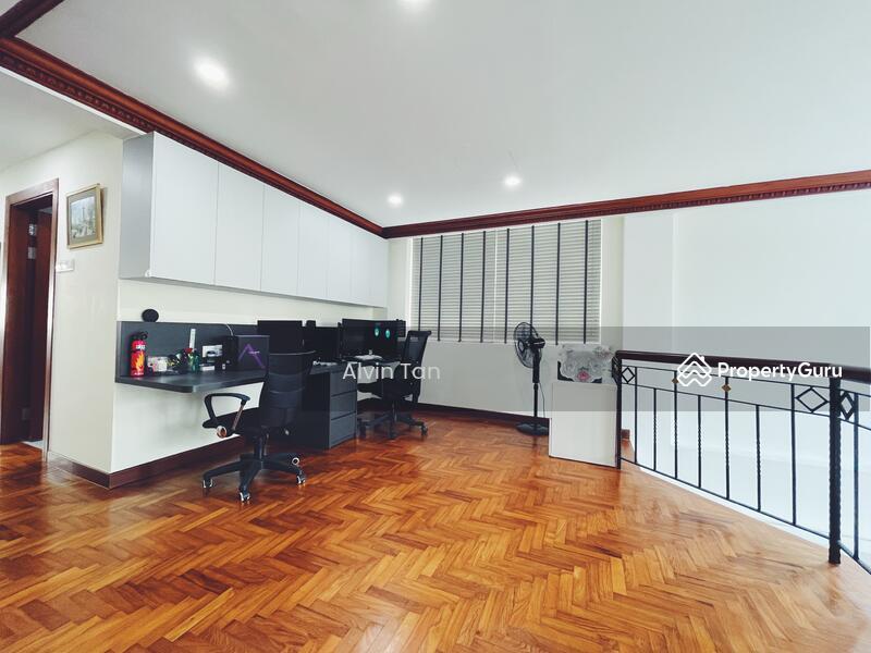Semi-Detached for Sale: D11, 309000