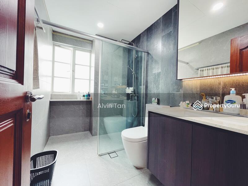 Semi-Detached for Sale: D11, 309000