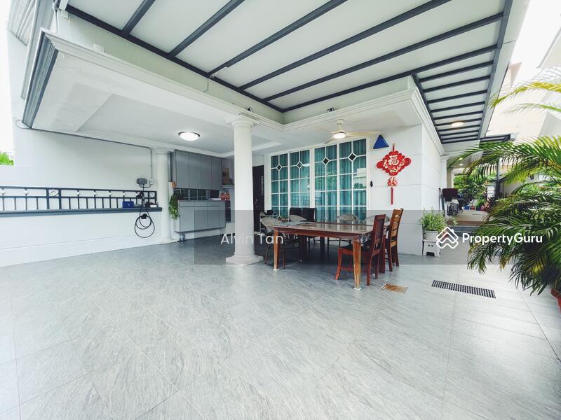 Semi-Detached for Sale: D11, 309000
