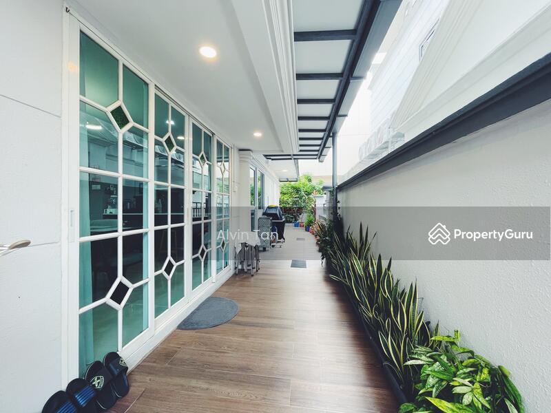 Semi-Detached for Sale: D11, 309000