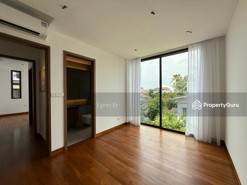 Semi-Detached for Sale: D21, 277580
