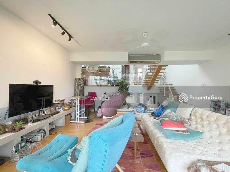Corner Terrace for Sale: D10, 258047