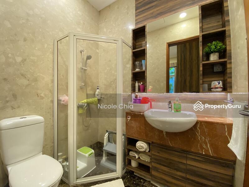 Semi-Detached for Sale, Ideal to rebuild into detached house in Serangoon Garden with beautiful view., SGD 7,500,000 | 999-year lease