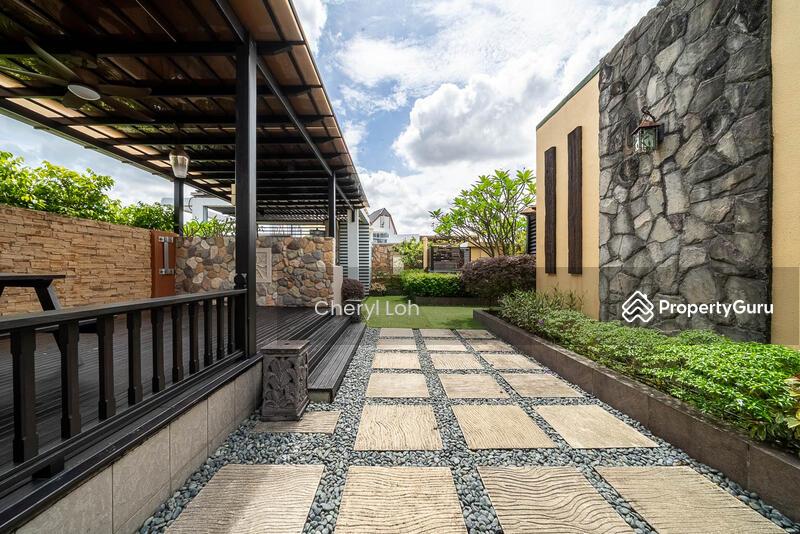Condominium for Sale: D16, 467205
