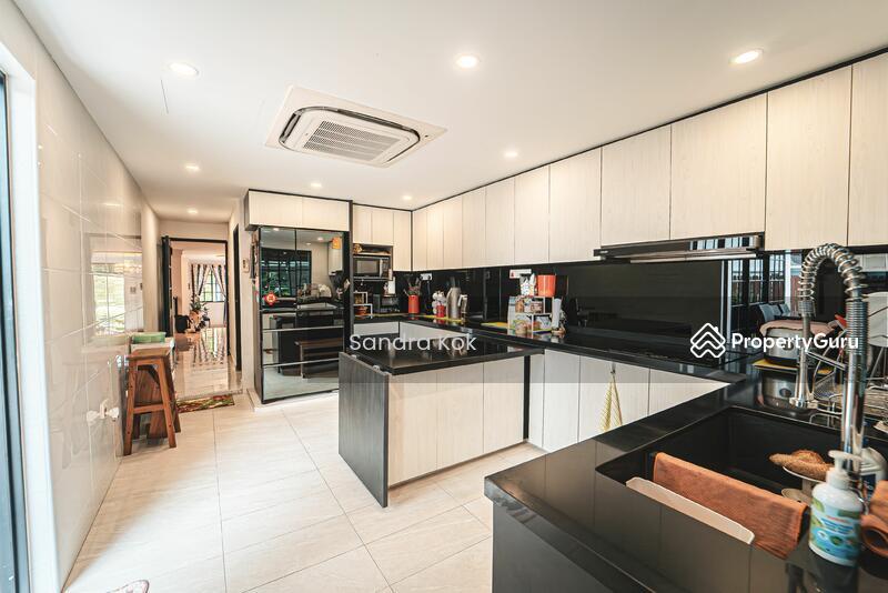Semi-Detached for Sale, Super Cheap & big Semi D in Holland for Sale!, SGD 9,980,000 | 999-year lease