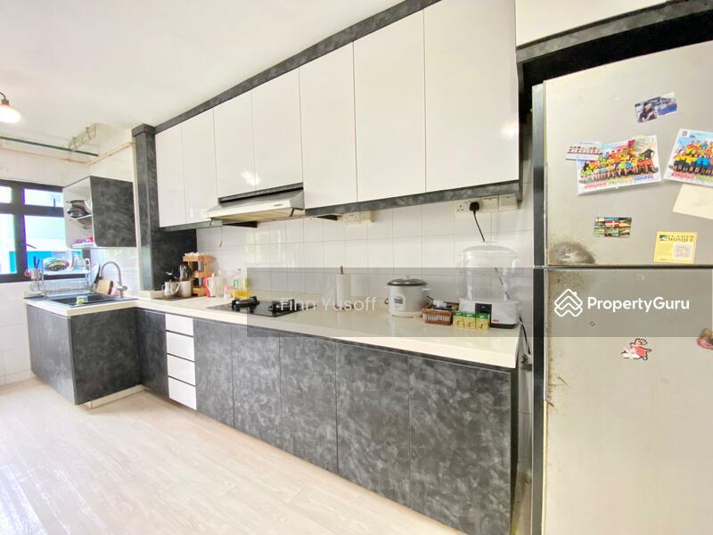 HDB Flat for Sale, 315 Hougang Avenue 5, SGD 585,000 | 99-year lease