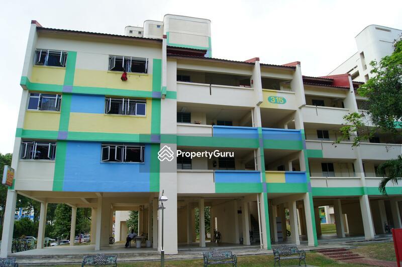 HDB Flat for Sale, 315 Hougang Avenue 5, SGD 585,000 | 99-year lease
