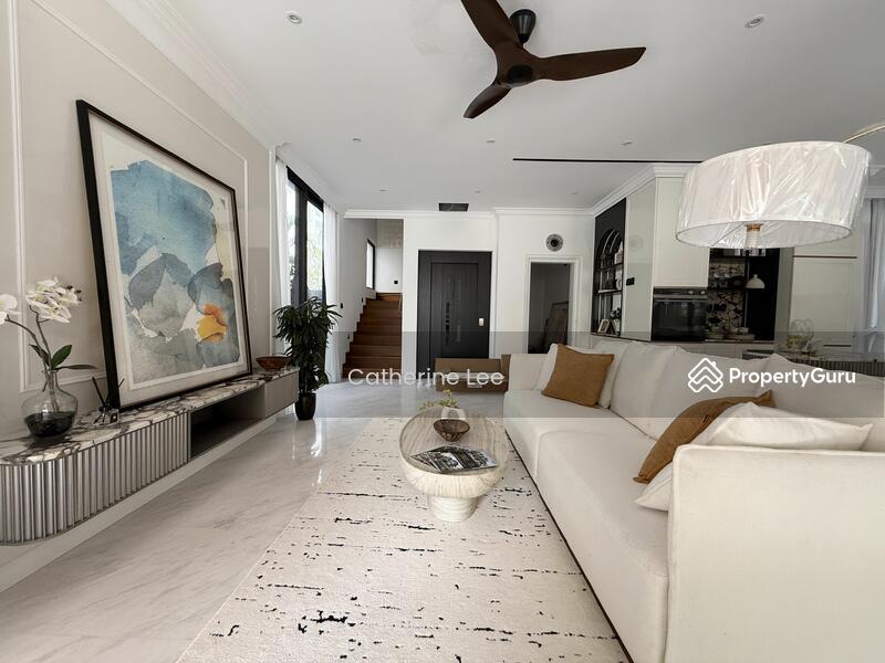 Corner Terrace for Sale: D17, 509402