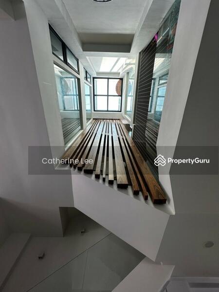Terrace for Sale: D15, 458900
