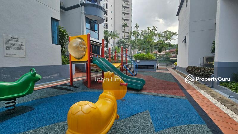 Condominium for Sale: Hillview, D23, 669597