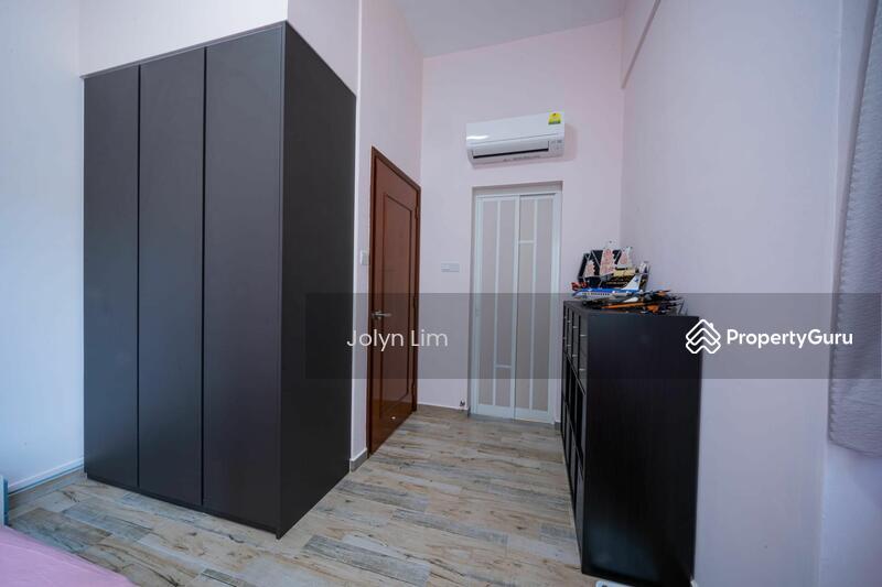 Condominium for Sale: Hillview, D23, 669597
