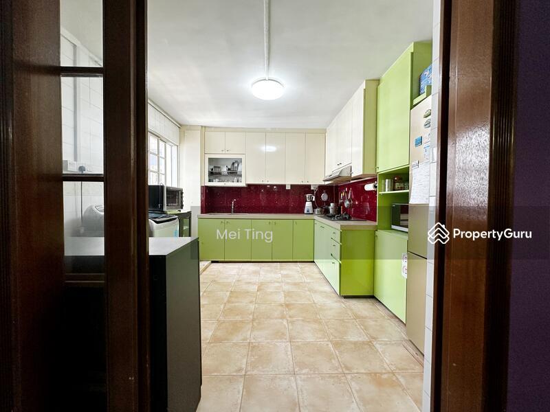 552 Pasir Ris Street 51