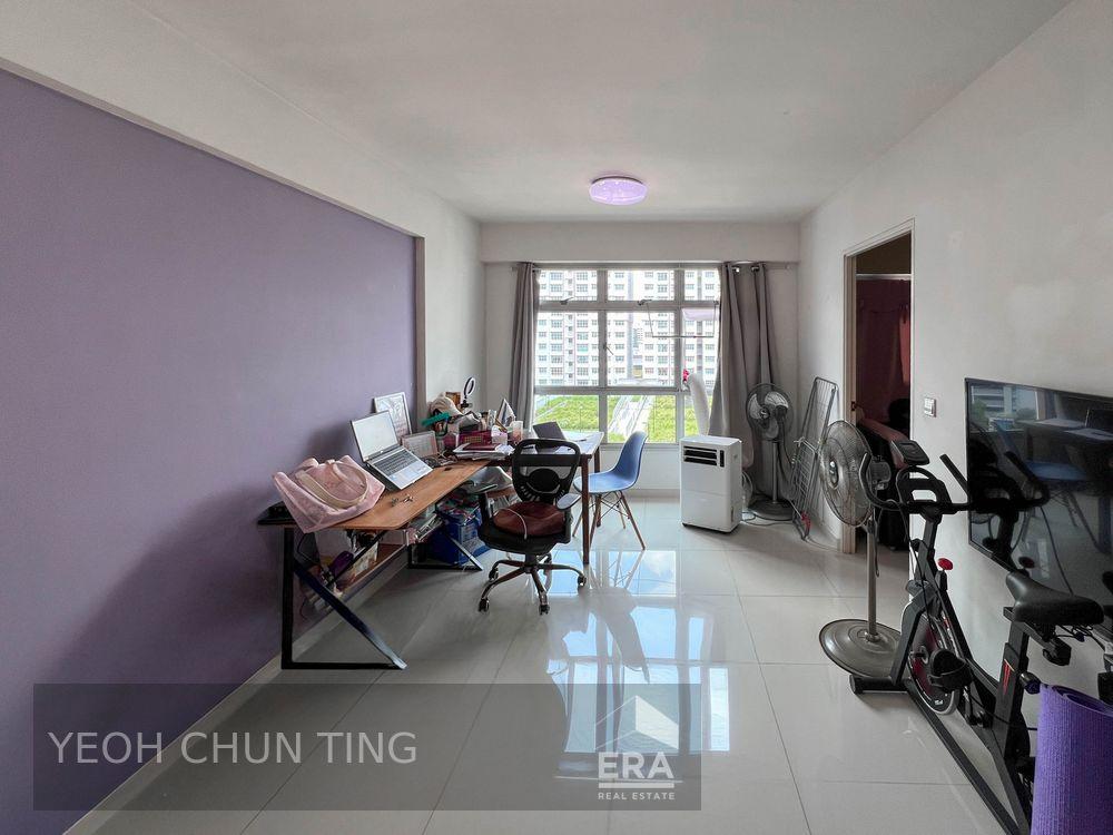 Prop-GPT: HDB - 1 room:   Woodlands Crescent 780A Woodlands Crescent For Sale
