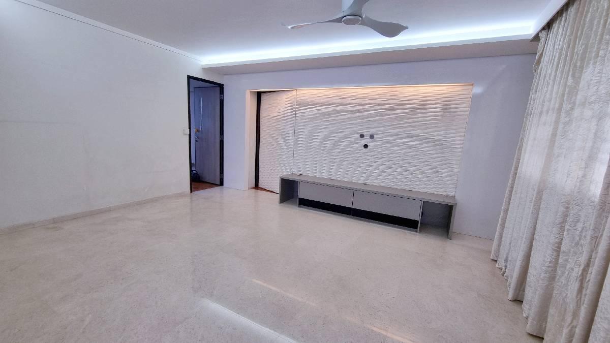 HDB Apartment for Sale: D18, 520112