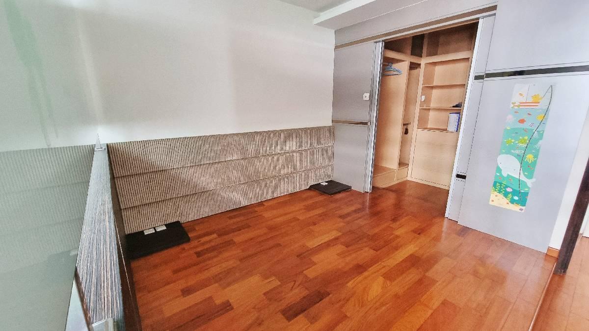 HDB Apartment for Sale: D18, 520112
