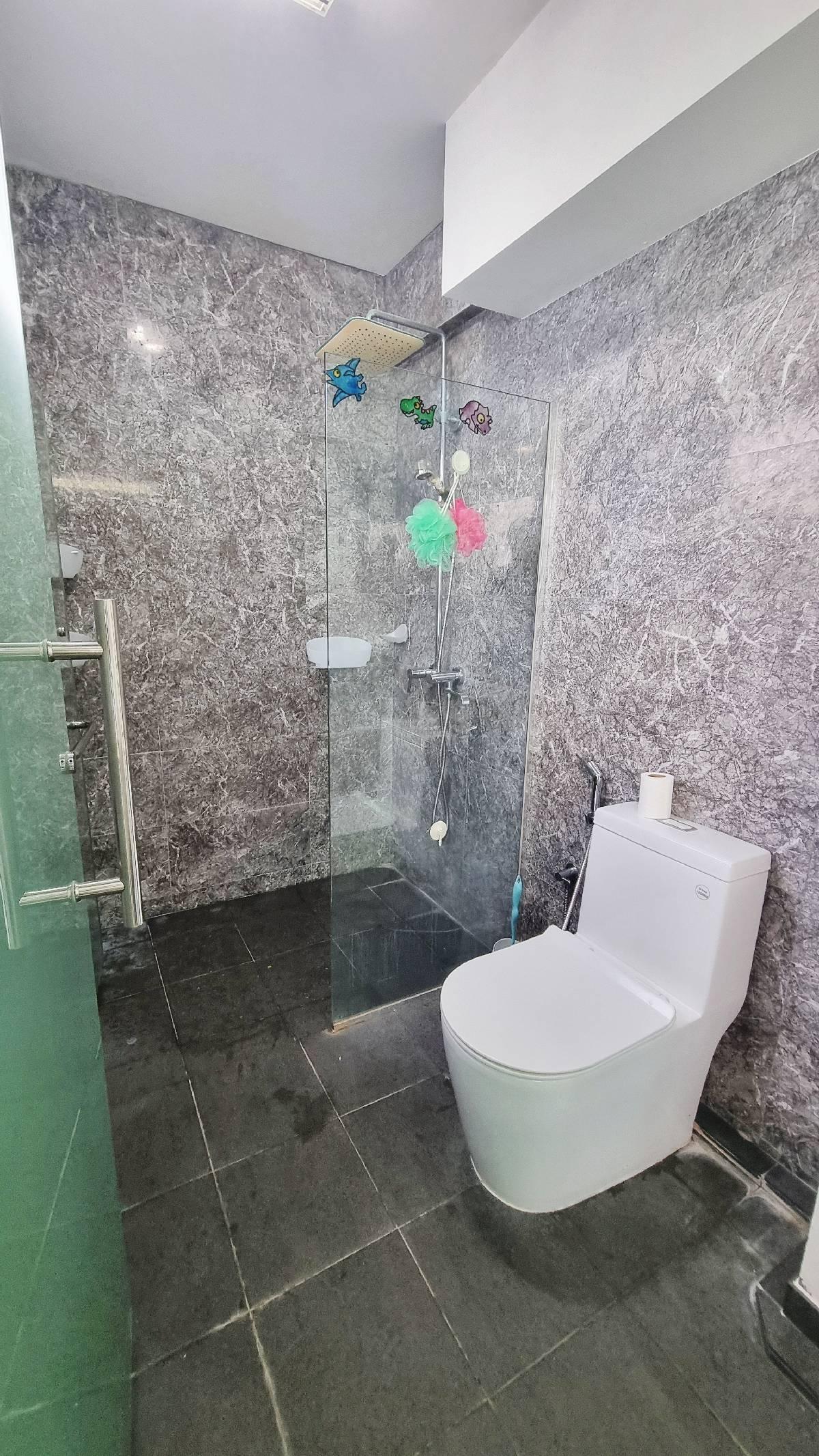 HDB Apartment for Sale: D18, 520112